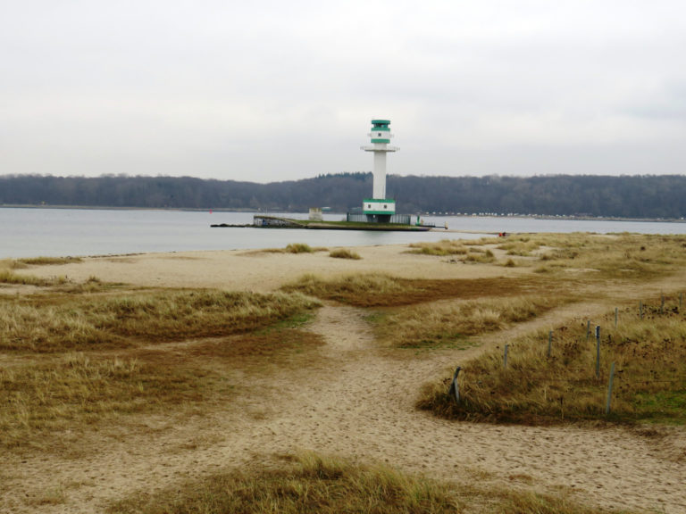 Leuchtturm Friedrichsort am Falckensteiner Strand