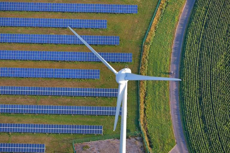 Mehr Strom aus Sonne und Wind zum Jahresbeginn