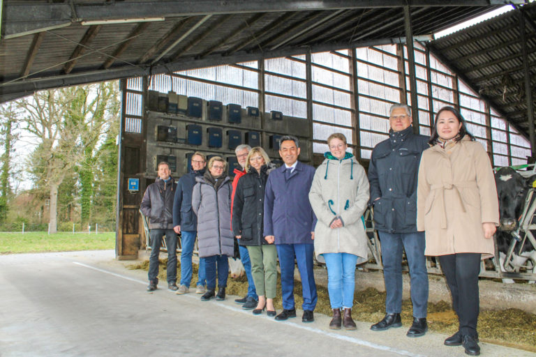 Kasachischer Botschafter zu Besuch in Futterkamp