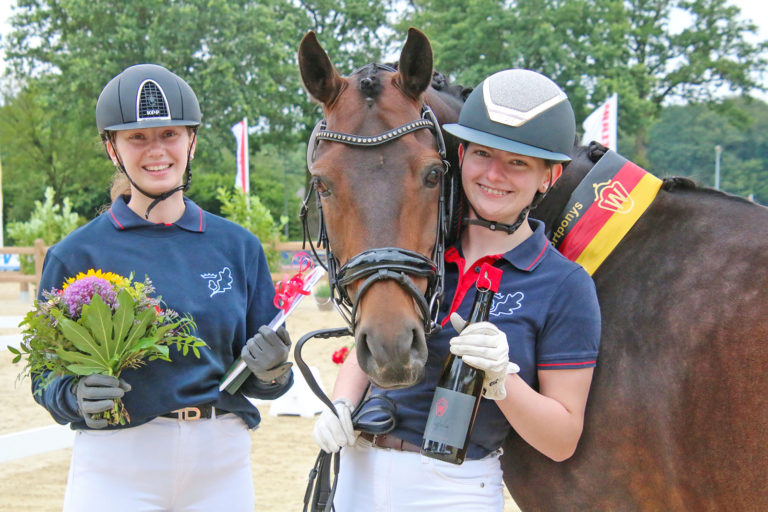 FN-Bundesstutenschau der Sportponys